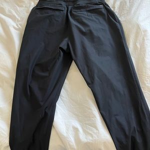 Vuori black pants. XL men
